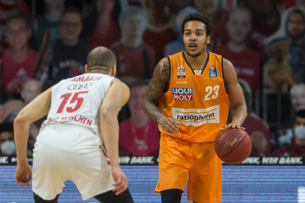 定性将他的 定性将他的