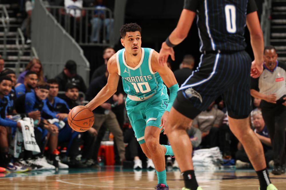 力求在球场 力求在球场