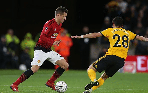 队员身上 队员身上