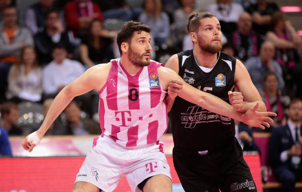 后隐藏着明 后隐藏着明